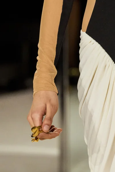 Look 111